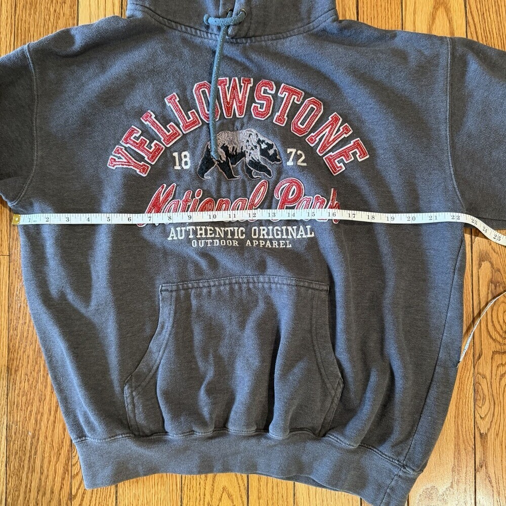 Yellowstone National Park Hoodie Prairie Mountain Gray Medium Graphic USA - Picture 4 of 8